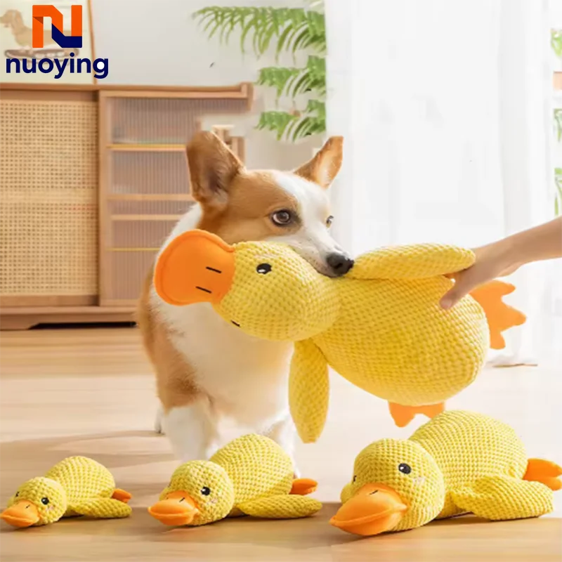 El Pato del Reino — Juguete de Peluche Interactivo para Perros 🦆⚔️